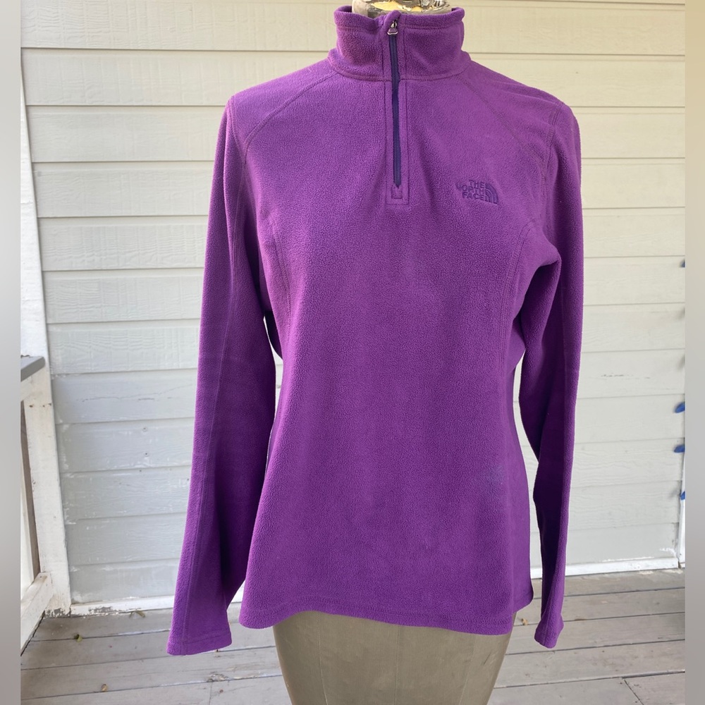 North Face Fleece Sweatshirt size Medium